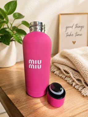 Miu Miu Bright Pink 12 FL OZ Stainless Steel/Silicone Water Bottle NEW GWP